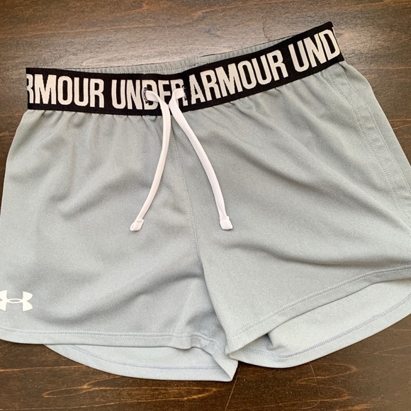 Under Armour Other - Under Armour Girls Shorts YM Grey
